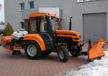 Трактори 4WD (задвиждане на четирите колела) Pronar 320AMK