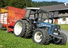 Трактори 4WD (задвиждане на четирите колела) Ford-NH 3435 A