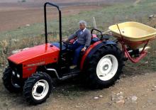 Трактори 4WD (задвиждане на четирите колела) Valtra 3500 V
