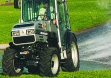 Трактори 4WD (задвиждане на четирите колела) Dexheimer 380 Si