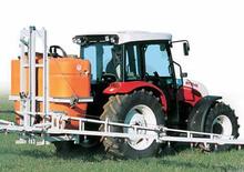 Трактори 4WD (задвиждане на четирите колела) Steyr 4085 Kompakt Basis