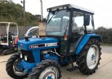 Трактори 4WD (задвиждане на четирите колела) Ford-NH 4130 A