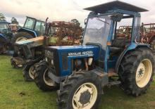 Трактори 4WD (задвиждане на четирите колела) Ford-NH 4135 A