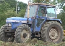 Трактори 4WD (задвиждане на четирите колела) Leyland 472
