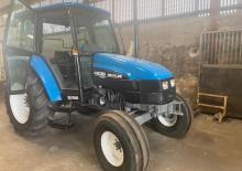 Трактори 4WD (задвиждане на четирите колела) Ford-NH 4835 A Shuttle