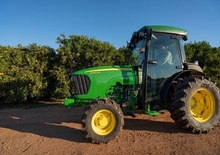 Трактори 4WD (задвиждане на четирите колела) John Deere 5090EN