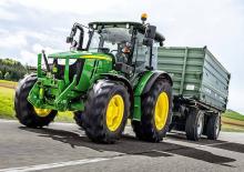 Трактори 4WD (задвиждане на четирите колела) John Deere 5100 GV