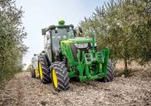 Трактори 4WD (задвиждане на четирите колела) John Deere 5130ML