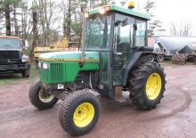 Трактори 4WD (задвиждане на четирите колела) John Deere 5300 Std