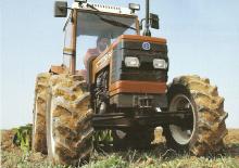 Трактори 4WD (задвиждане на четирите колела) Fiatagri 60-66S