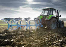 Трактори 4WD (задвиждане на четирите колела) DEUTZ-FAHR 6120.4