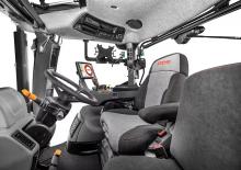 Трактори 4WD (задвиждане на четирите колела) Steyr 6260 Absolut CVT