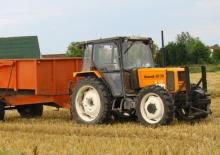 Трактори 4WD (задвиждане на четирите колела) Renault 65-34 MX A