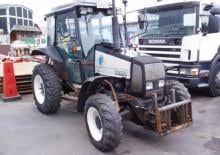 Трактори 4WD (задвиждане на четирите колела) Valtra 700-4
