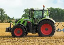 Трактори 4WD (задвиждане на четирите колела) Fendt 724 Vario Power