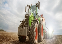 Трактори 4WD (задвиждане на четирите колела) Fendt 724 Vario Profi