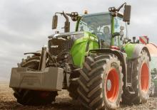 Трактори 4WD (задвиждане на четирите колела) Fendt 726 Vario Profi