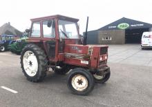 Трактори 4WD (задвиждане на четирите колела) Fiatagri 780