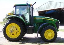 Трактори 4WD (задвиждане на четирите колела) John Deere 7820