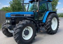 Трактори 4WD (задвиждане на четирите колела) Ford-NH 7840 SL A Dual