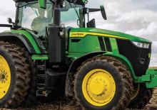 Трактори 4WD (задвиждане на четирите колела) John Deere 7R 210