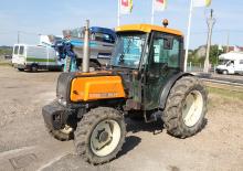 Трактори 4WD (задвиждане на четирите колела) Renault 80-14 F A