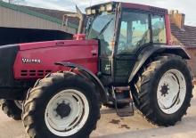 Трактори 4WD (задвиждане на четирите колела) Valtra 8150 HI