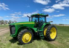 Трактори 4WD (задвиждане на четирите колела) John Deere 8220