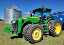Трактори 4WD (задвиждане на четирите колела) John Deere 8235R