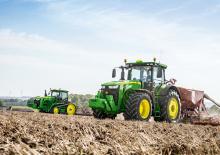 Трактори 4WD (задвиждане на четирите колела) John Deere 8400R