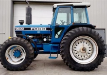 Трактори 4WD (задвиждане на четирите колела) Ford-NH 8630 A Powershift