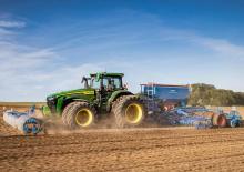 Трактори 4WD (задвиждане на четирите колела) John Deere 8R 280