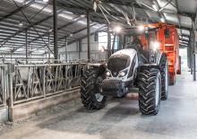 Трактори 4WD (задвиждане на четирите колела) Valtra A 93 HiTech