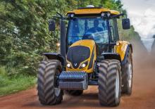 Трактори 4WD (задвиждане на четирите колела) Valtra A134.H