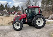 Трактори 4WD (задвиждане на четирите колела) Valtra A72