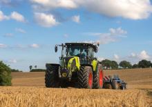 Трактори 4WD (задвиждане на четирите колела) Claas Arion 610