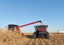 Трактори 4WD (задвиждане на четирите колела) Case IH ASF Connect Magnum 250