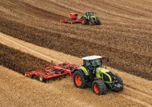 Трактори 4WD (задвиждане на четирите колела) Claas Axion 920 