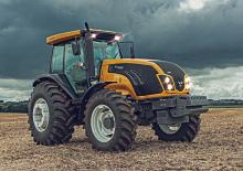Трактори 4WD (задвиждане на четирите колела) Valtra BM135