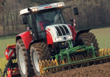 Трактори 4WD (задвиждане на четирите колела) Steyr CVT 6195 Basis