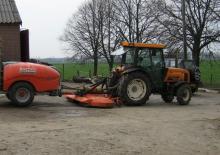 Трактори 4WD (задвиждане на четирите колела) Renault Dionis 140