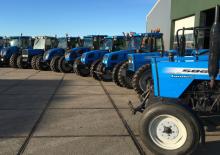 Трактори 4WD (задвиждане на четирите колела) Landini DT 9080