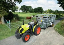 Трактори 4WD (задвиждане на четирите колела) Claas Elios 210 Basic 