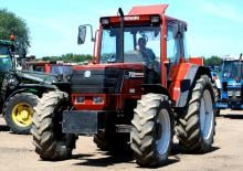 Трактори 4WD (задвиждане на четирите колела) Fiatagri F115