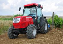 Трактори 4WD (задвиждане на четирите колела) McCormick F70GE