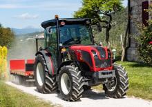 Трактори 4WD (задвиждане на четирите колела) Valtra F95N