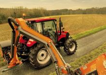 Трактори 4WD (задвиждане на четирите колела) Case IH Farmall 85 C Basis