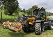 Трактори 4WD (задвиждане на четирите колела) JCB Fastrac 2115 A