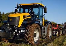 Трактори 4WD (задвиждане на четирите колела) JCB Fastrac 3230-65 Plus