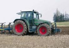 Трактори 4WD (задвиждане на четирите колела) Fendt Favorit 716 Vario